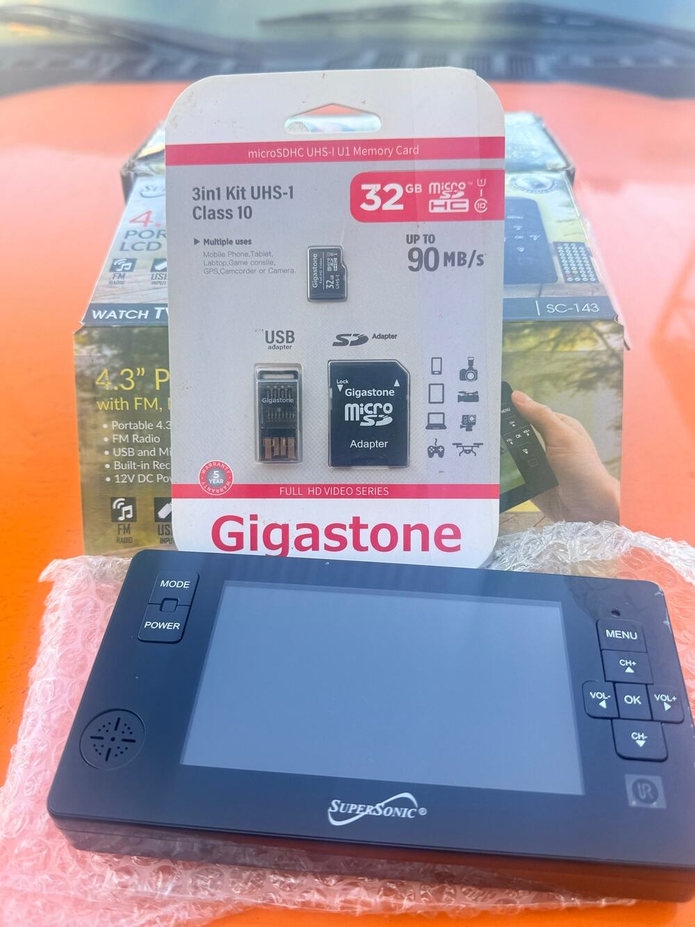 Supersonic 4.3 inch portable LCD tv with 32 gigabyte micro SD card